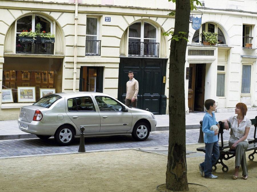  Renault Thalia 2006 года  (фото 23 из 34)